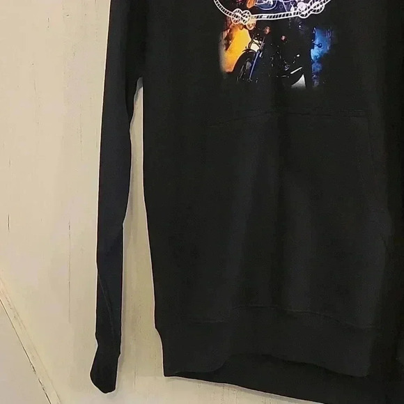 Exclusive Game Prince Hoodie - Picture 3 of 9